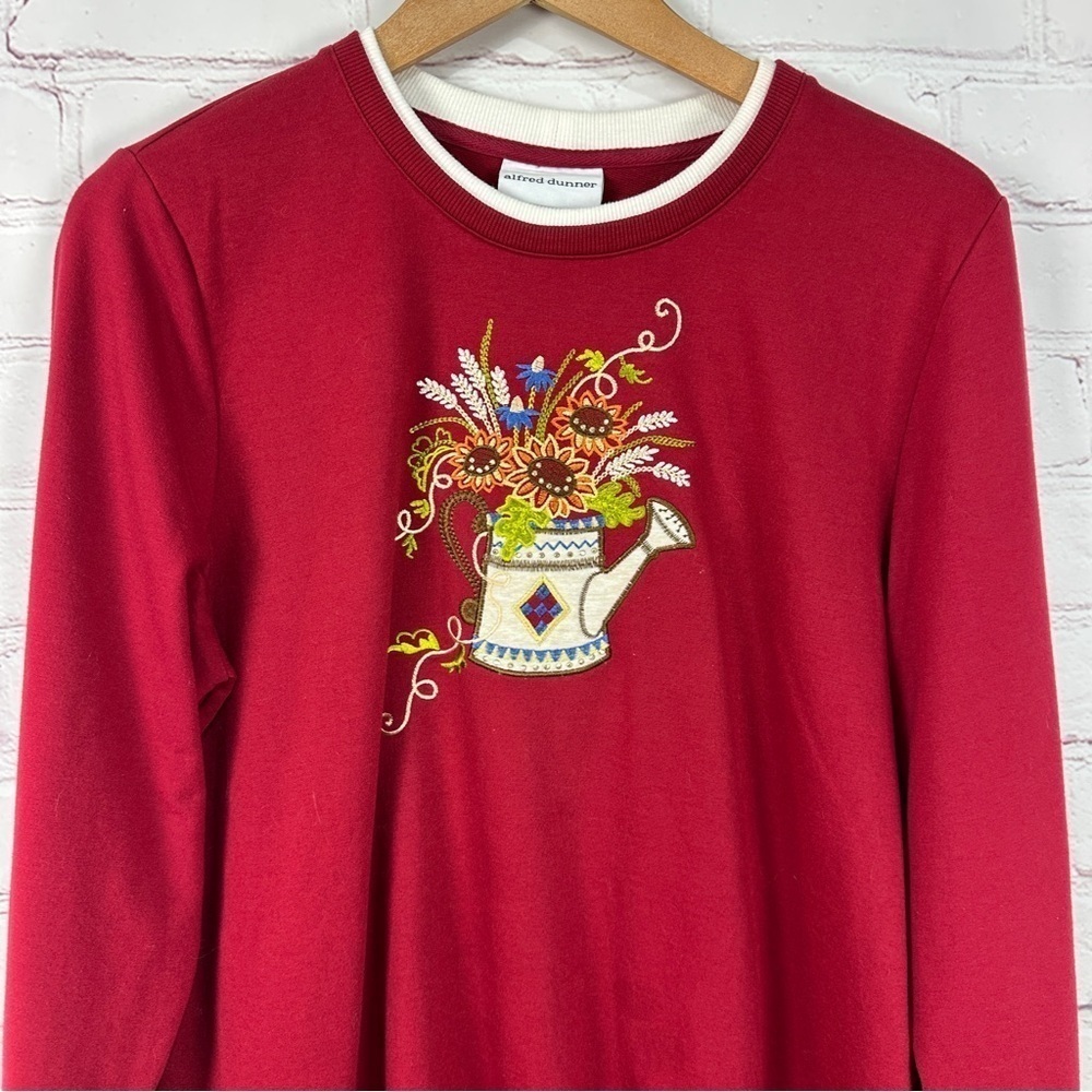 Vintage Red Embroidered Sweater crew neck size medium Cottagecore grandma